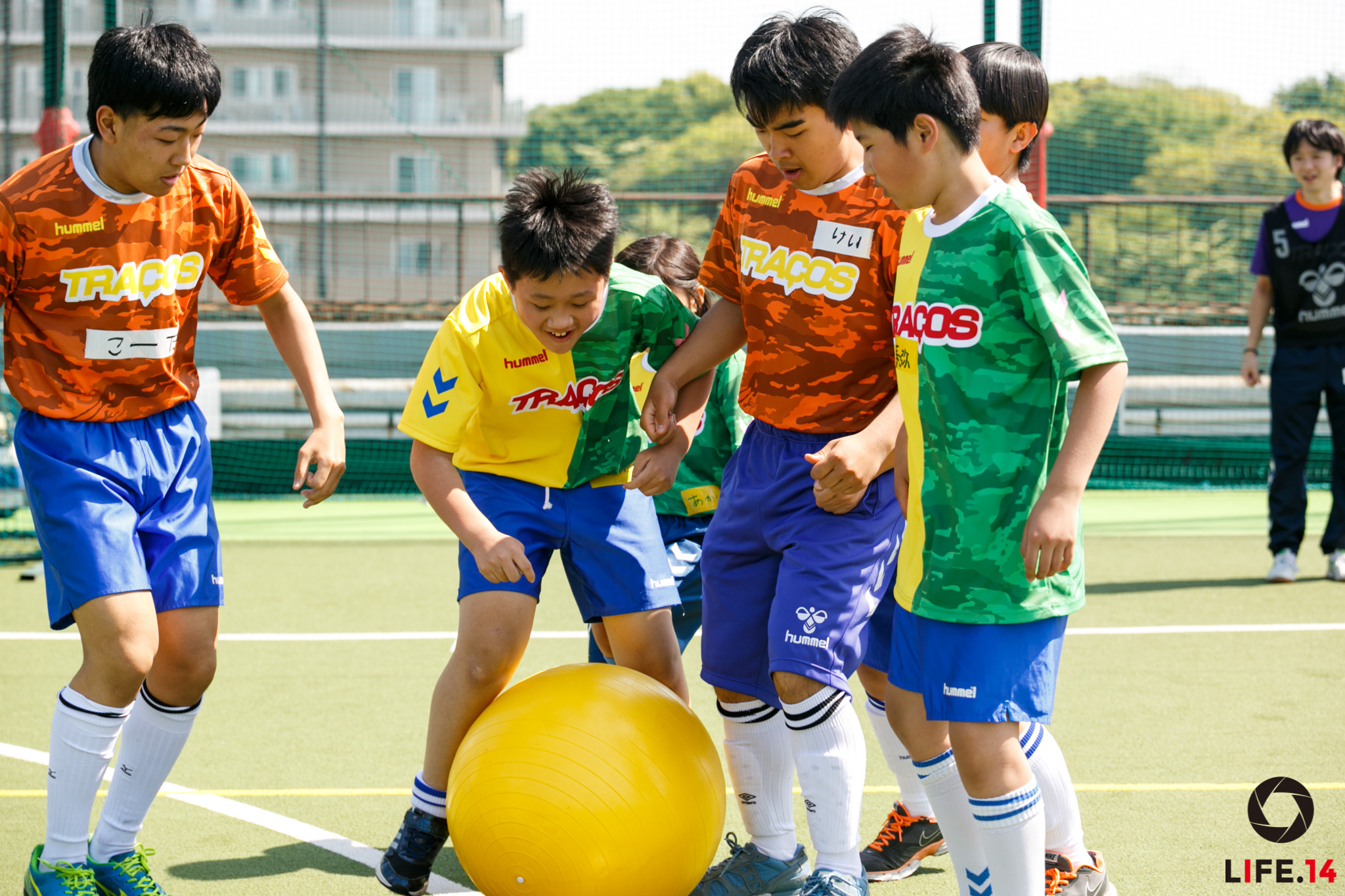 やりたくなるサッカー」を子どもたちと〜NPO法人トラッソス・吉澤昌好